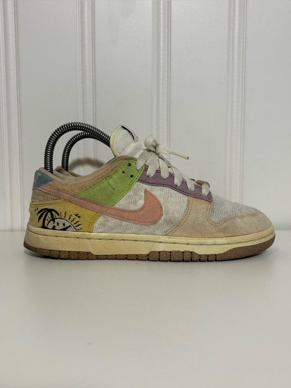 Nike dunk low sun club Multicolor Pastel Low-Top Sneaker with Palm Detail